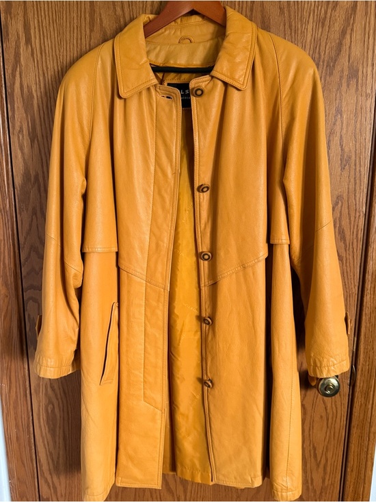 Wilsons Leather Jackets & Blazers - Vintage Wilson's Orange or Pumpkin Leather Coat Lining Nylon Women's Size Large